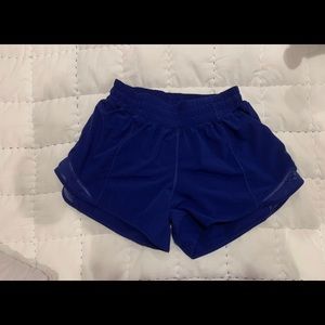 LARKSPUR SIZE 6 (4in) SHORTS. PERFECT CONDITION!!